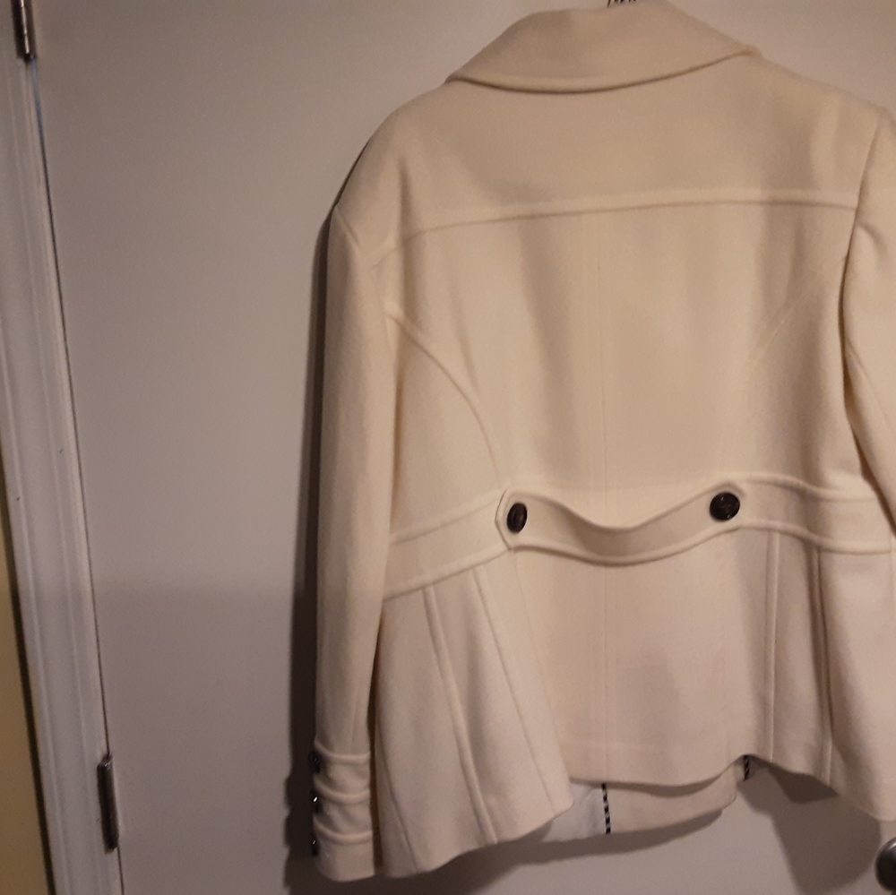 Women's jacket - Picture 3 of 6